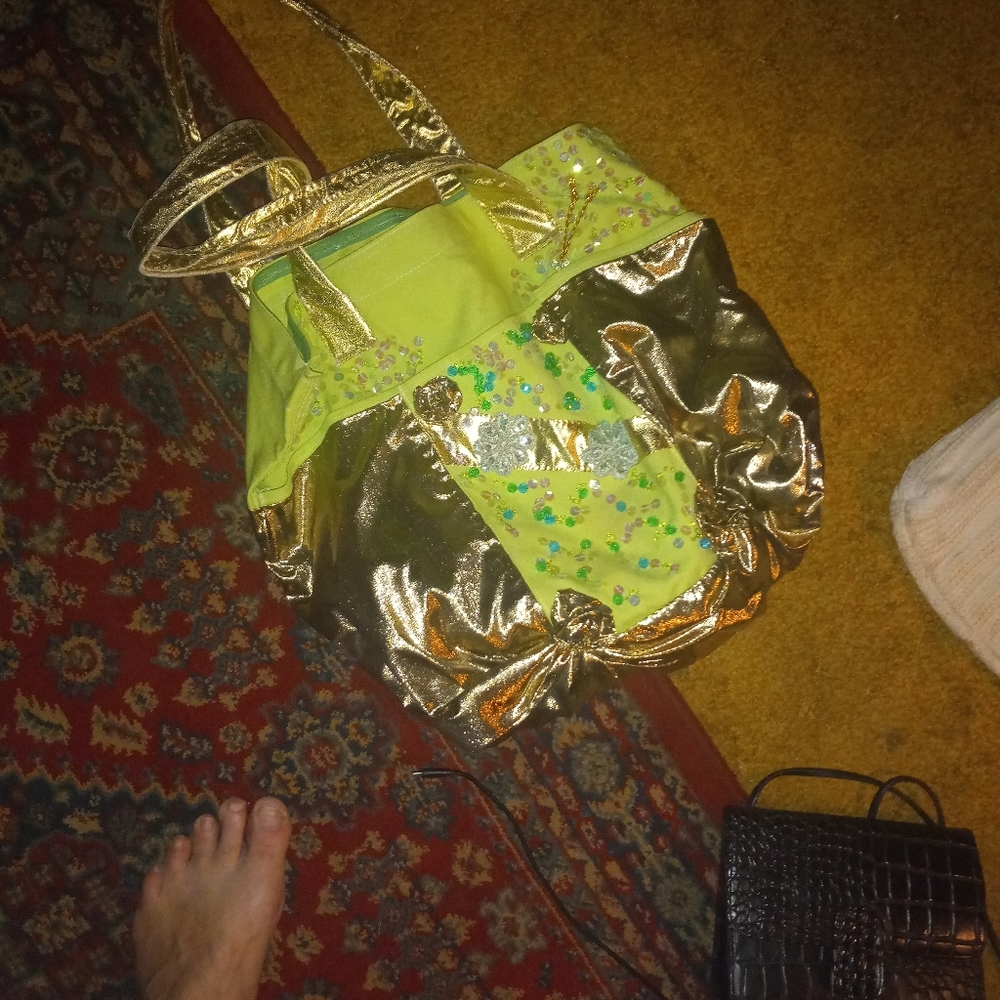 Purses - Picture 2 of 2